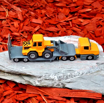 Siku 1616 Scania Tieflader mit Radlader - Bild 1 von 3