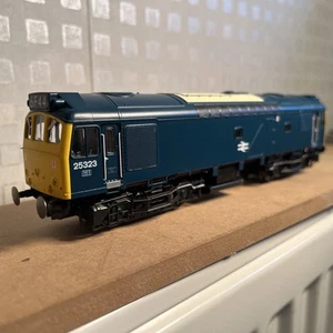 Heljan Class 25 323 BR Blue OO Gauge - please read - Picture 1 of 11