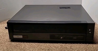 Tocadiscos de seguimiento lineal totalmente automático Mitsubishi LT-70 - SIN PROBAR Foto 1 de 4