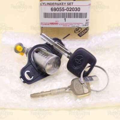 69055-02030  New OEM Toyota Trunk Lid Lock Cylinder & Keys Set 2003-2008 COROLLA - Image 1 of 4