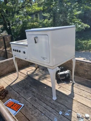 Early Antique Stove - Image 1 of 4