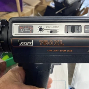 Montgomery Ward 750 XL Low Light Zoom Movie Camera With Case - Picture 1 of 17