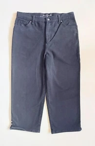 Gloria Vanderbilt Amanda Capri Jeans All Around Slimming Women's Size 10 Black - Picture 1 of 9