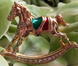 Swarovski Brosche Schwan signiert Kristall Schaukelpferd Anstecknadel - Bild 1 von 4