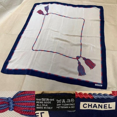 Cinta Bufanda Chanel Blanca Cuadrada Talla Grande Hecha en Italia 100% Seda Vintage Foto 1 de 4