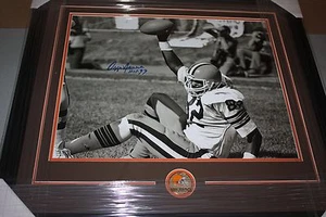 CLEVELAND BROWNS OZZIE NEWSOME SIGNED FRAMED 16X20 HOF 1999 - Picture 1 of 2