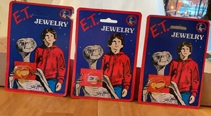 1982 Univeral Studios E.T. The Extra Terrestrial Movie Jewelry 3 Rings Sealed - Picture 1 of 11