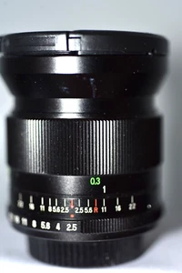 VIVITAR Auto Wide Angle 28mm f2.5 Prime Lens M42 Pentax Screw Mount. - Picture 1 of 8