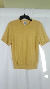 Almohadillas de hombro metálico amarillo de colección Cricket Lane manga corta oro vacaciones - Imagen 1 de 10