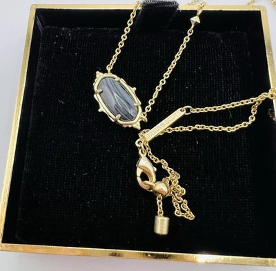 Colgante Ella barroco tono dorado Kendra Scott con collar de ágata con bandas negras Foto 1 de 4