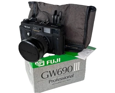 Cámara fotográfica Fuji Fujifilm GW690III EBC Fujinon 90 mm f/3,5 6x9 excelente Foto 1 de 4