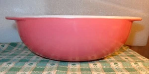 Piatto casseruola vintage PYREX rosa fenicottero 024 2 quarti ciotola da forno - Foto 1 di 11