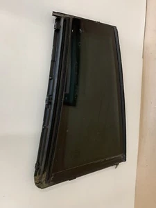 13-16 MERCEDES GL450 GL550 X166 REAR RIGHT SIDE DOOR VENT GLASS WINDOW RH OEM - Picture 1 of 4