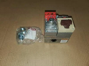 HONEYWELL VS820A1054 Valvola pilota gas naturale 750 mV 3/4" x 3/4" 64458 - Foto 1 di 6