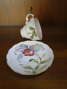 Tazza da tè e piattino Lafton China fiore e vite Inghilterra - Foto 1 di 10
