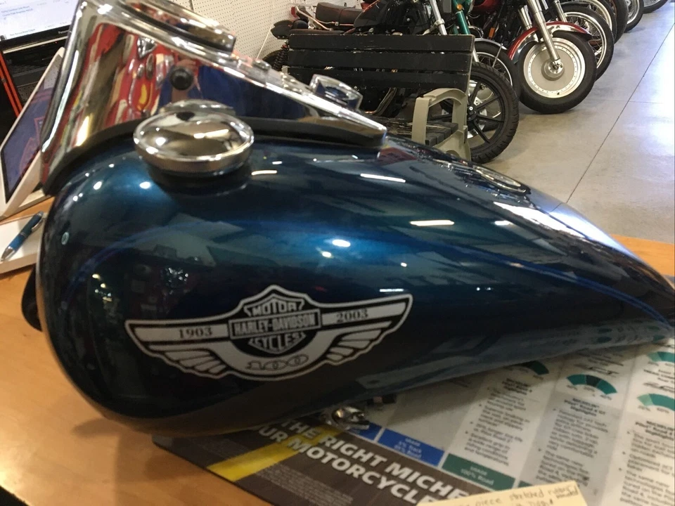 One Piece Stretched Rubber Mounted Fuel Tank 3.4 Gallon With Dash And Speedo Foto 1 de 1