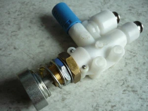 Valvola 3-2 Distributore Aria Macchina Rav Ravaglioli G1061 - Picture 1 of 2