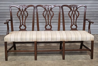 KITTINGER Mahogany Chippendale Style Settee Williamsburg Style Rare - Image 1 of 4