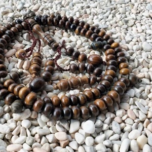 Rare Kemuning Hitam 100 Dhikr Beads Black Gold Wood Islamic Tasbih Rosary - Picture 1 of 9