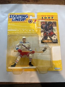 Mark Messier New York Rangers Hockey NHL Figure - 1997 Kenner Starting Lineup - Picture 1 of 2