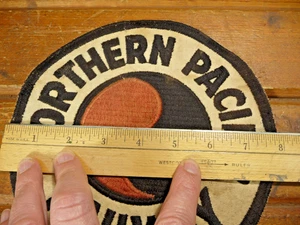 Vintage 7 5/8" Northern Pacific Railway Eisenbahn Aufnäher - Bild 1 von 4