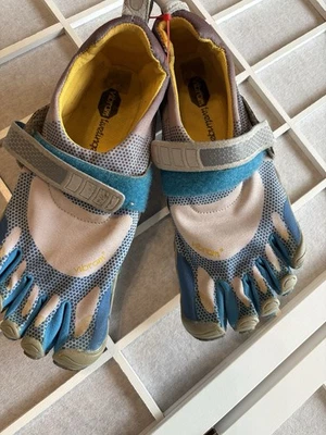 Vibram Fivefingers Bikila Mujer 7.5 Descalzo Trail Running Zapato Minimalista Senderista Foto 1 de 4