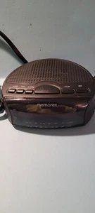 Memorex AM/FM Radio/Alarm - Picture 1 of 3