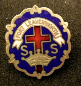 Vintage Enamel Silver Fort Leavenworth Pin #CA - Picture 1 of 5