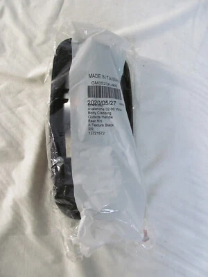 Chevrolet Avalanche 02-06 Rear RH Outside Handle GM3523A-RR Black NEW — 第 1/3 张图片