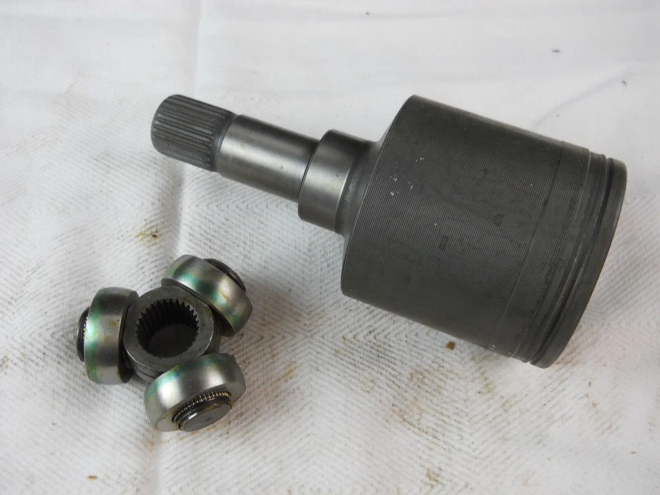 DODGE CHRYSLER INBOARD CV JOINT HOUSING MOPAR  4367027 NOS 1987-1993 - Image 1 of 4