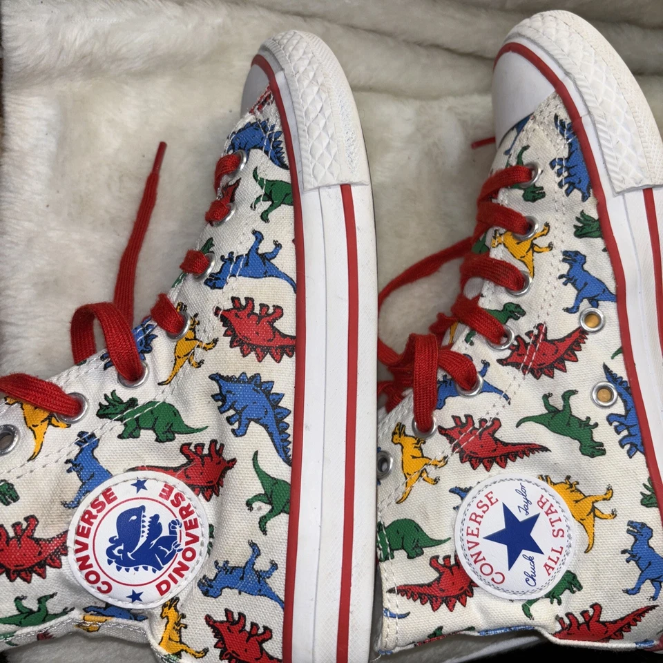 CONVERSE Chuck Taylor DINOVERSE High Top DINOSAURIO AUTÉNTICO Junior EE. UU. 2 Fun Run Foto 1 de 4