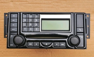 2005/09 LAND ROVER LR3 RADIO STEREO RECEIVER AM/FM CD PLAYER OEM VUX500520 - Image 1 of 4