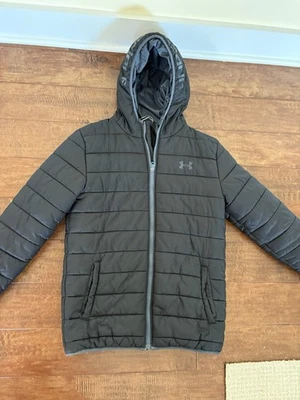 Boys under Armour black hooded puffer coat YXL - Image 1 of 4