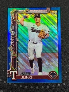 2025 Topps Holiday #H7 Josh Jung blu metallizzato glitter lamina Texas Rangers - Foto 1 di 1