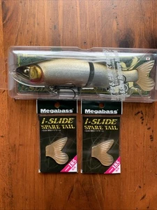 Megabass I-slide 185 Silver Salmon New W/ 2 Spare Tails Glidebait/swimbait Nice - Picture 1 of 5