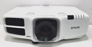 Epson PowerLite Pro G6470WU WUXGA 3LCD Projector 4,500 Lumens 2937 Lamp Hours - Picture 1 of 16
