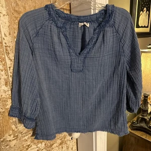 Natural Life Damen Shirt mittelblau V-Ausschnitt Ragged Edge - Bild 1 von 3