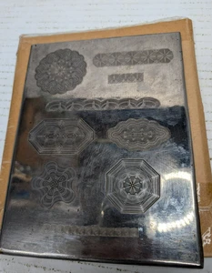 Antik ? Vintage Metall Druckerplatte mehrere Designs verpackt - Bild 1 von 10