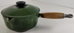 Cacerola de hierro fundido Le Creuset Francia 18 cm mango y tapa verde vintage - Imagen 1 de 11