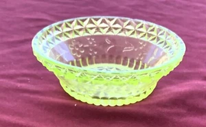 EAPG ADAMS & CO. VASELINE GLASS WILDFLOWER SMALL SAUCE BOWL 1874-1891 - Picture 1 of 5