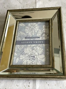 Laura Ashley Beveled Mirrored Picture Photo Frame 4x6 - Picture 1 of 4
