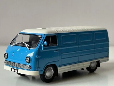 ErAZ 762EB (1965) Soviet Union Classic Car Model Diecast DeAgostini 1:43 Scale