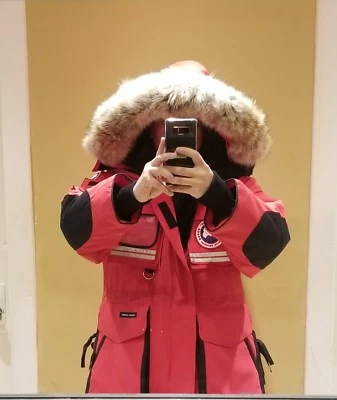 LATEST GREY LABEL EDITION "RED" CANADA GOOSE SNOW MANTRA SMALL PARKA JACKET - Image 1 of 4