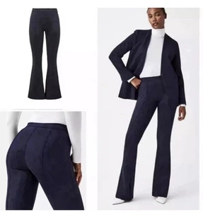 Neu mit Etikett neu 168 $ SPANX Kunst-Wildleder Schlaghose klassisch marineblau SMALL Petite - Bild 1 von 12
