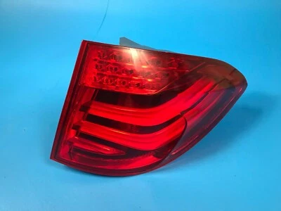 10-13 BMW F07 535I 550I GT LUZ TRASERA DERECHA PASAJERO EXTERIOR LÁMPARA OEM Foto 1 de 4