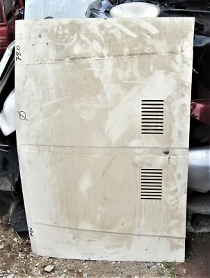 DATSUN NISSAN 720 PICKUP UTE CAPÓ CON SALIDAS DE AIRE MODELO 1979 1986 USADO Foto 1 de 4