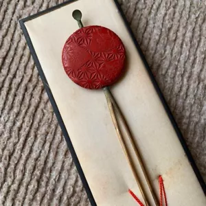 Japanischer Kanzashi Kimono Haarschmuck Haarnadel flach Tsuishu Vintage - Bild 1 von 5
