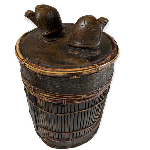 Hand Woven RATTAN Lombok Indonesian Trinket BASKET BOX Carved Wood ALLIGATOR Lid Cover