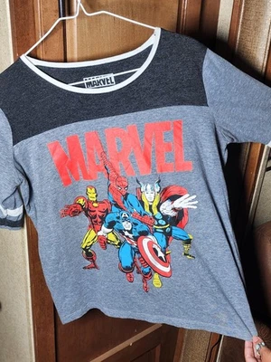 Marvel Avengers Hulk Iron Man Captain America Jersey T-Shirt Boys Large 11-13 - Image 1 of 4