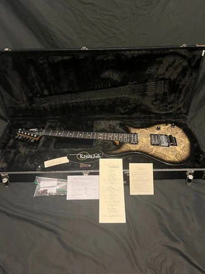 Knaggs Severn XF 2025 en cachemira negra T2 llama cuello de arce con estuche rígido original ¡como nuevo! Foto 1 de 4